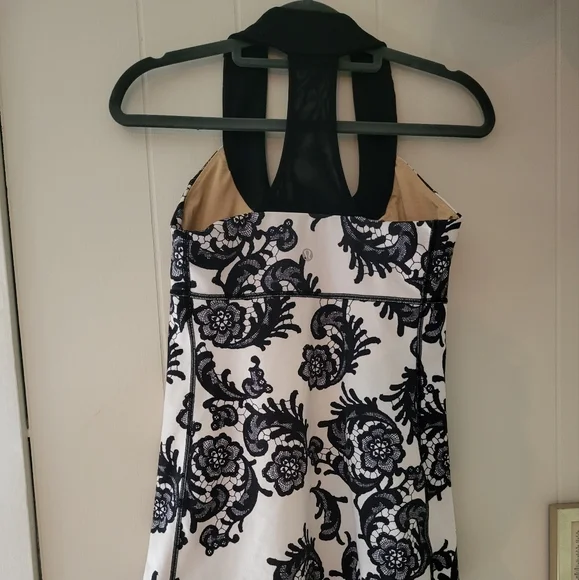 Lululemon Floral Fitted Workout Tank - Picture 2 of 5